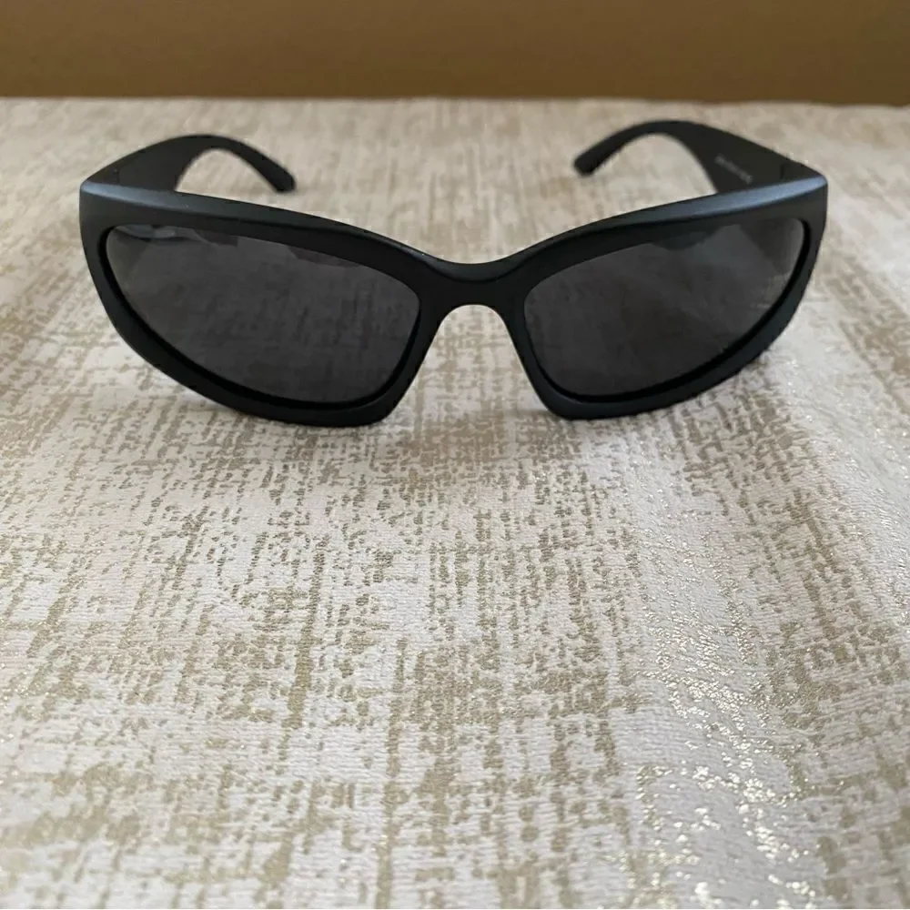 Black Wrap Around Futuristic Y2K Sunglasses. New! Unisex